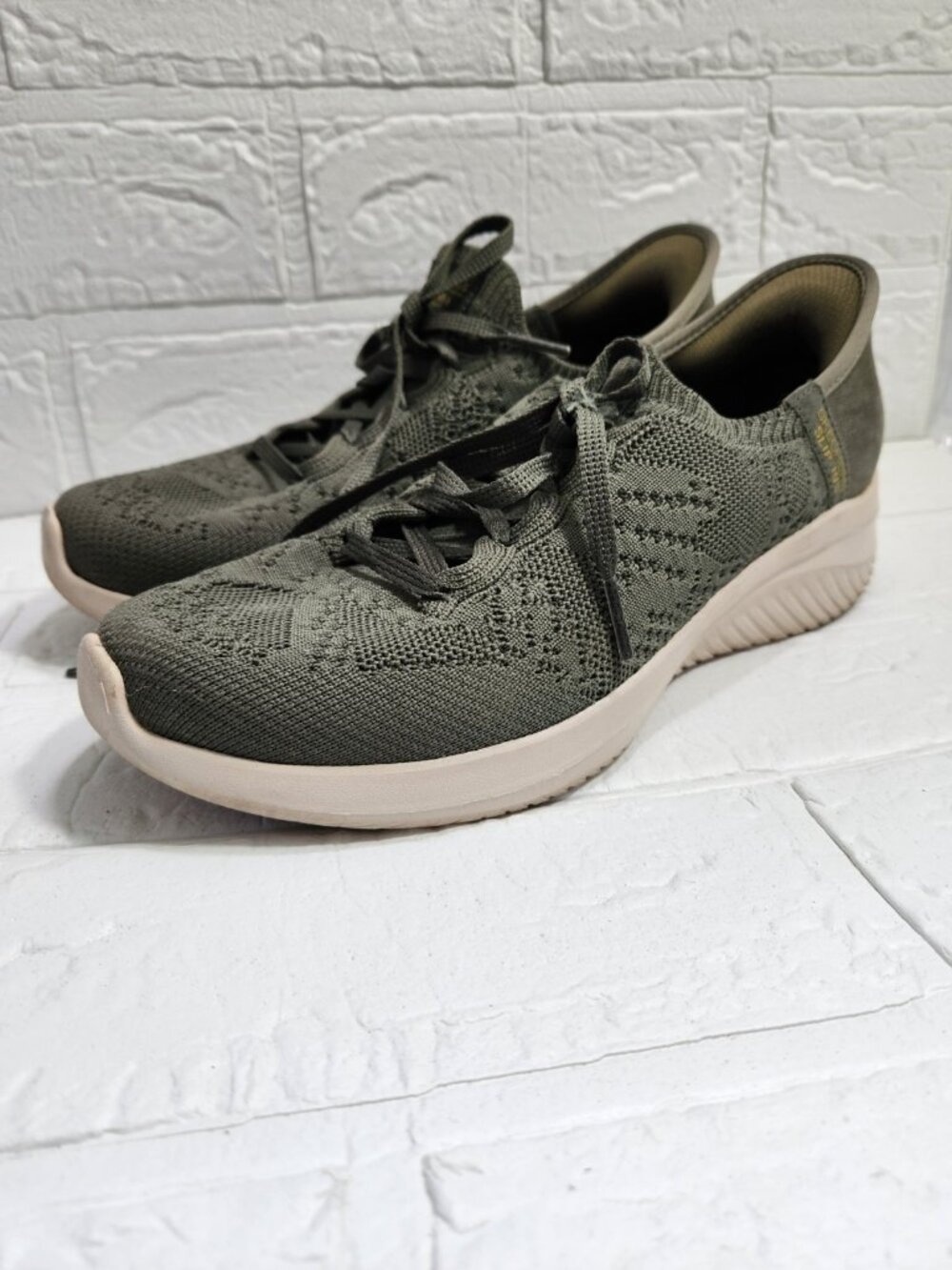 Skechers Martha Stewart Ultra Flex 3.0 Sneakers Women Size 7.5 Green Lace Up